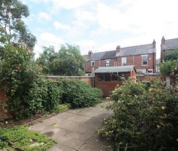4 bedroom terraced house to rent - Photo 5