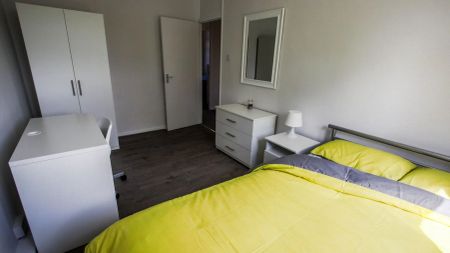 Sovereign House – Room 2 - Photo 2