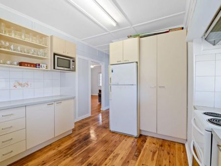 105 Dawson Road, Upper Mount Gravatt QLD 4122 - House For Rent | Domain - Photo 5