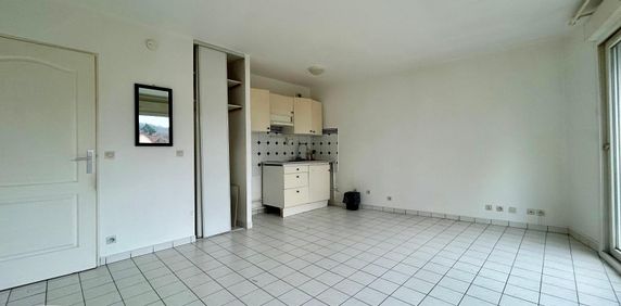 Location Appartement 1 pièce 28m² VIROFLAY 78220 - Photo 2