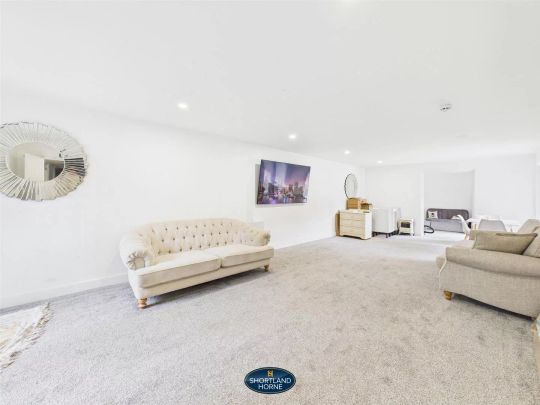 Selbourne Court, Bulls Head Lane, Coventry - Photo 1