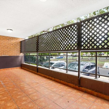 Modern Unit in Prime Location - Photo 5