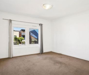 Two Bedroom Apartment - Photo 3