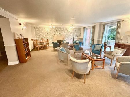 2 bedroom retirement property to rent - Photo 3