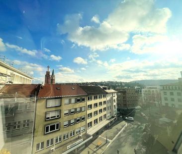 Neuwertige 2,5 Zimmerwohnung am Sedanplatz - Photo 1