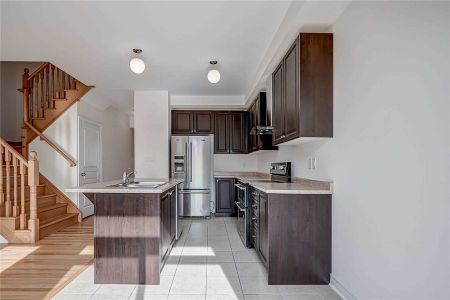 For Lease - 150 Spofford Drive, Whitchurch-Stouffville, Ontario - Photo 5