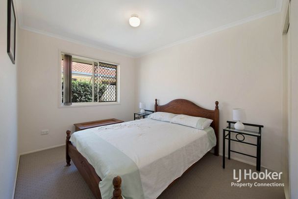 4 BEDROOM HOME WITH IN GROUND POOL - Photo 1