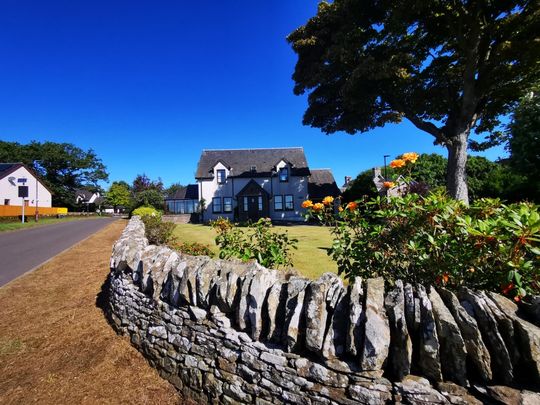 The Knowe 12 Smiddy Brae, Fowlis, Dundee - Photo 1