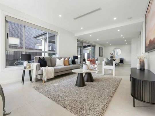 Spacious 4 Bedroom Family Home - Photo 1
