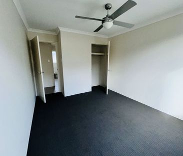 3 Bedroom 2 Bathroom Home in Eglington - Photo 1