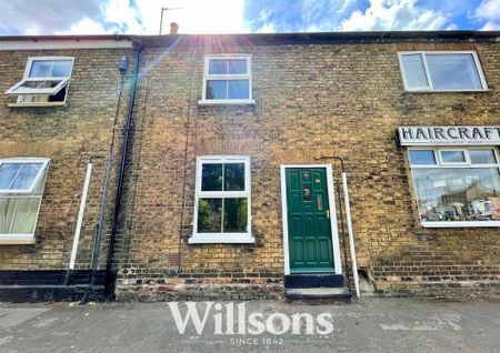 2 bedroom terraced house to rent - Photo 2