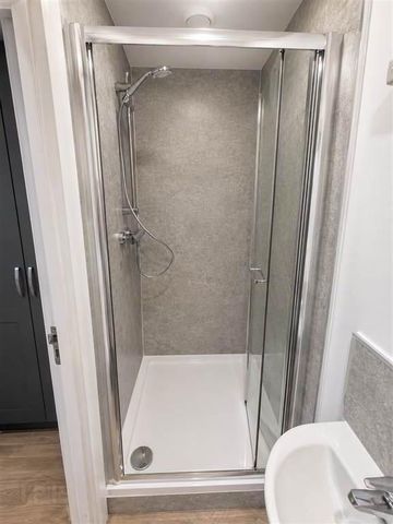 110 College Central, Belfast, BT1 6BB - Photo 5
