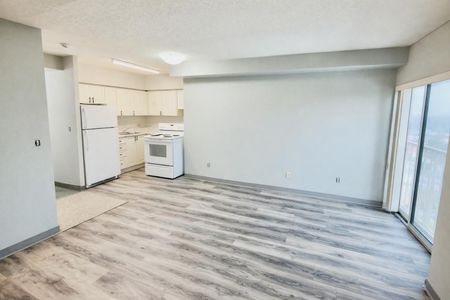 For Lease - 274 Erb Street Unit# 804, Waterloo, Ontario - Photo 2