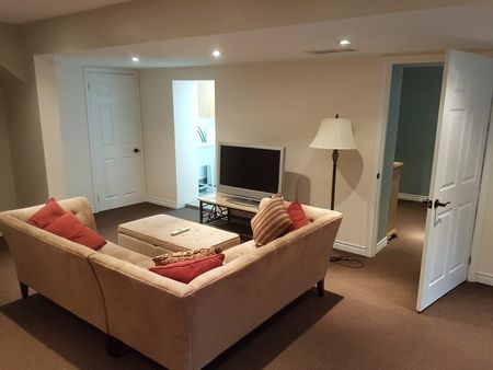 For Lease - 12 Iondale Place, Toronto, Ontario - Photo 5