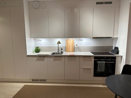 Lidköpingsvägen, Hammarbyhöjden - Photo 3