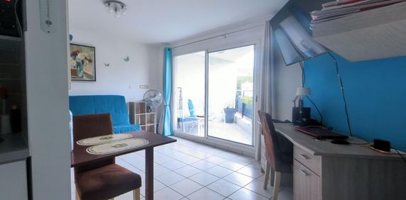 Location Appartement 1 pièce Meublé 25m² LE TAMPON 97430 - Photo 2