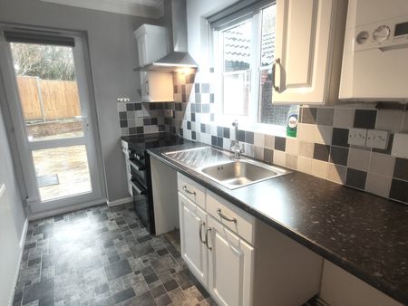 Capell Walk, Bury St. Edmunds, Stanton - Photo 4