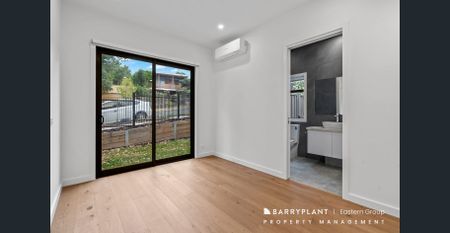 Sophisticated Family Living Without Compromise - Photo 4