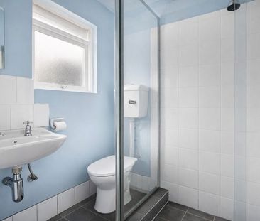 Charming 1-Bedroom Apartment in the Heart of Caulfield North - Photo 4