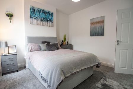 1 bedroom in a house share to rent - Photo 5