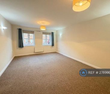 2 bedroom flat to rent - Photo 2
