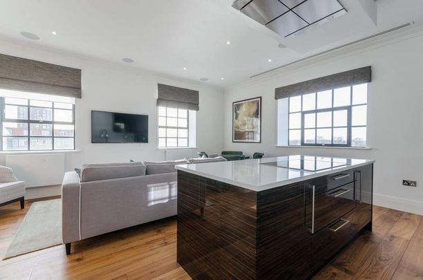 3 bedroom flat to rent - Photo 1