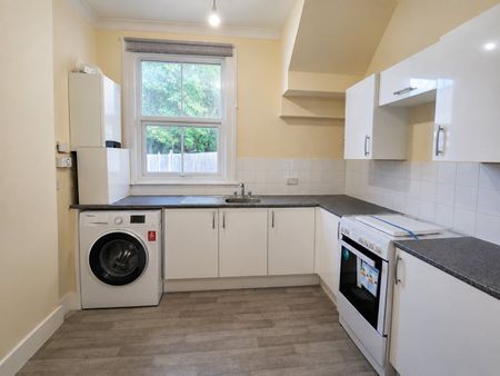 1 Bed Flat, Fernham Road, CR7 - Photo 2