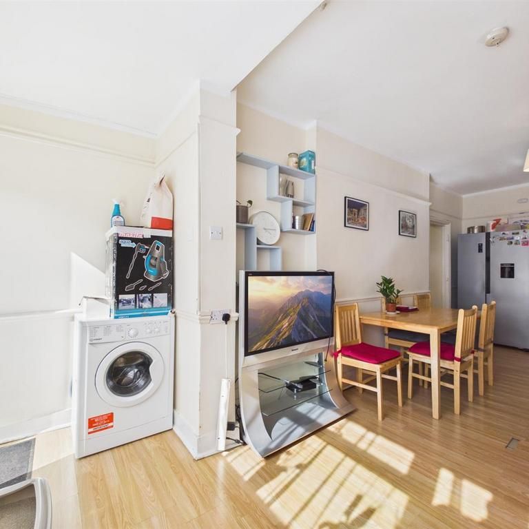 3 bedroom house to rent - Photo 1