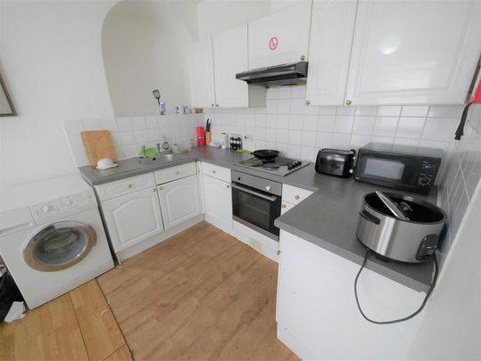 6 bedroom house share to rent - Photo 1