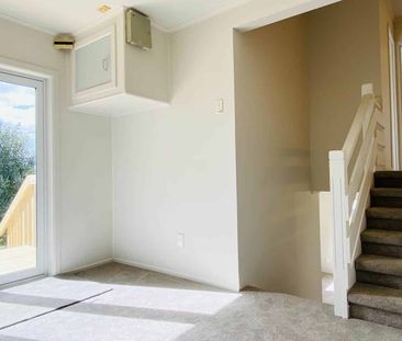 Modern & Beautifully Renovated in the heart of... - Photo 4