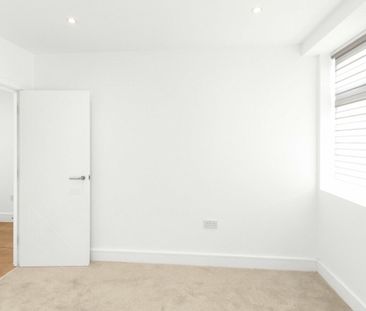 London Road, Sittingbourne, Kent, ME10 - Photo 1