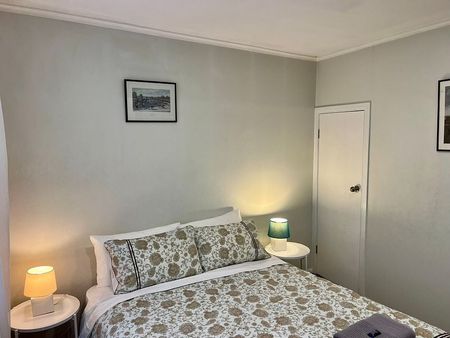 Modern 3br *GREAT LOCATION *Fully Furnished* - Photo 3