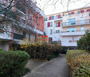 Location Appartement 6 pièces 101m² - Photo 6