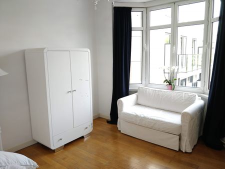 Ruime kamer in een prachtig gemeubeld appartement - Photo 4