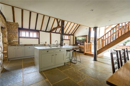 4 bedroom detached house to rent - Photo 4