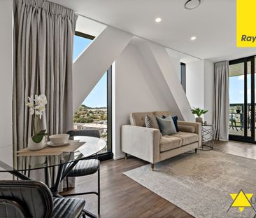 Fully Furnished 11th-Floor Apartment in Ellerslie - Views, Gym & Wa... - Photo 2