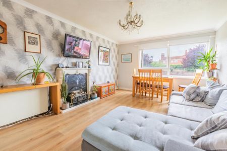 2 bedroom ground floor flat to rent - Photo 5