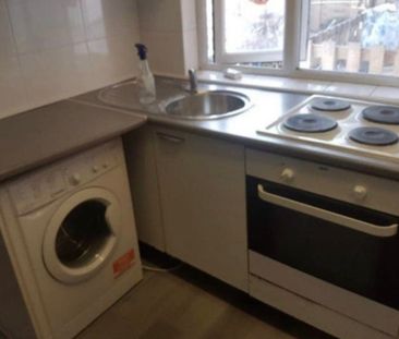 1 Bed Flat, London, N22 - Photo 3