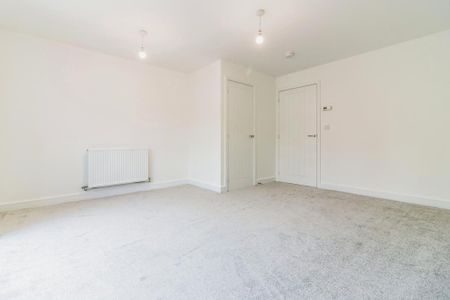 3 bedroom end of terrace house to rent - Photo 5