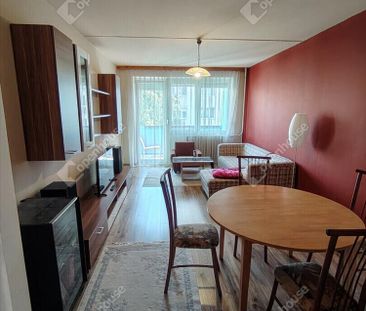 Kiadó átlagos állapotú panel lakás - Győr - Fotó 3