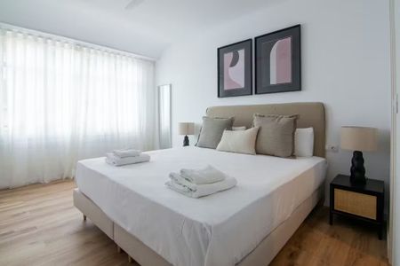 Calle Hospital, Valencia, Valencian Community 46001 - Photo 2