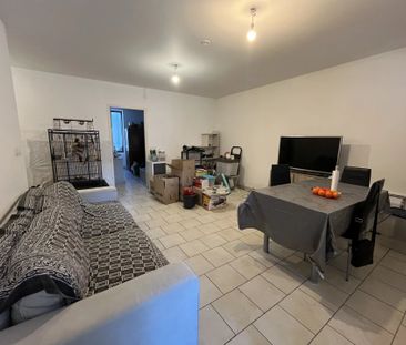 Location Appartement 4 pièces 71m² BOURG LES VALENCE 26500 - Photo 3