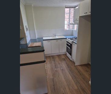 Convenient Ground Floor Living – Walk to Everything - Photo 3