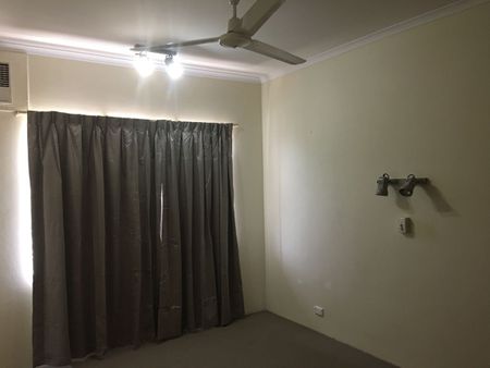 BRIGHT, BREEZY AND IDEALLY LOCATED! - Photo 5