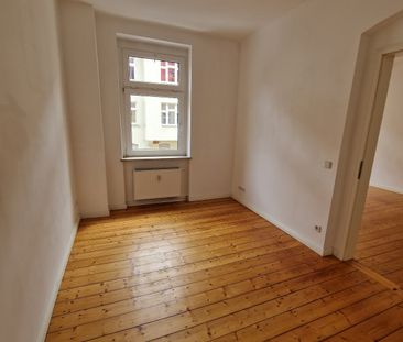 Zwei Zimmer, Tageslichtbad und Balkon mit Aussicht ins Grüne! - Photo 4