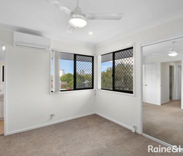 Fully Air-Conditioned - Close to UQ - Photo 6