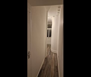 Room in a Shared House, Powerscroft Road Ground Floor, E5 - Photo 1