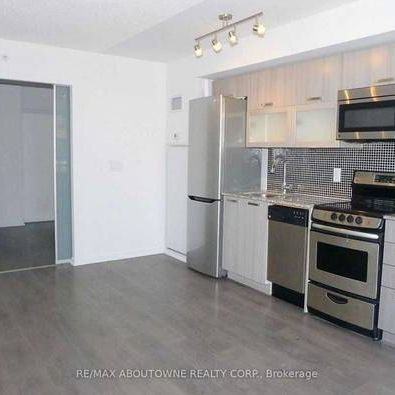 QUEEN WEST 2 BEDS 1 BATH CONDO - Photo 4