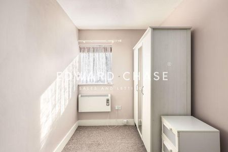 2 bedroom ground floor flat to rent - Photo 3