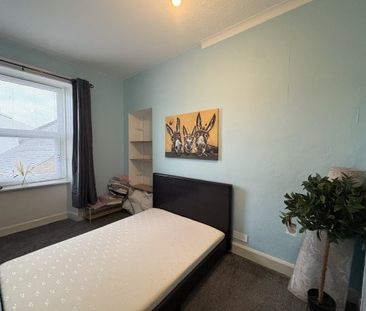 Smith Street, KA7 1TD - Photo 2